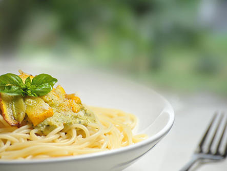 Teller mit Spaghetti